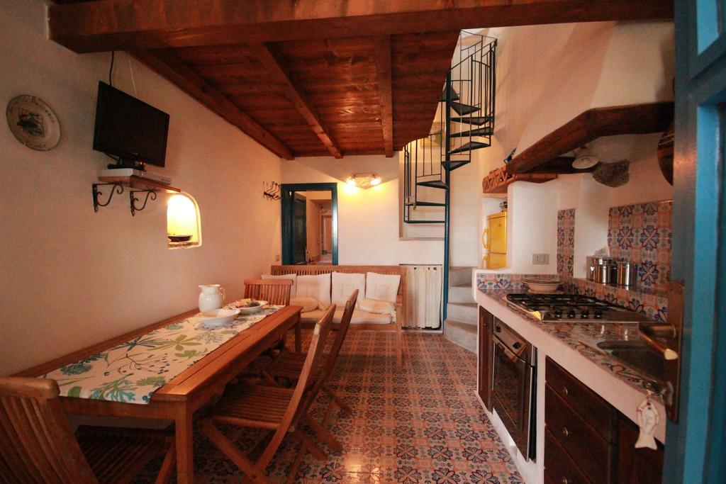 Villa La Casa di Via Lungomare Santa Marina Salina Esterno foto