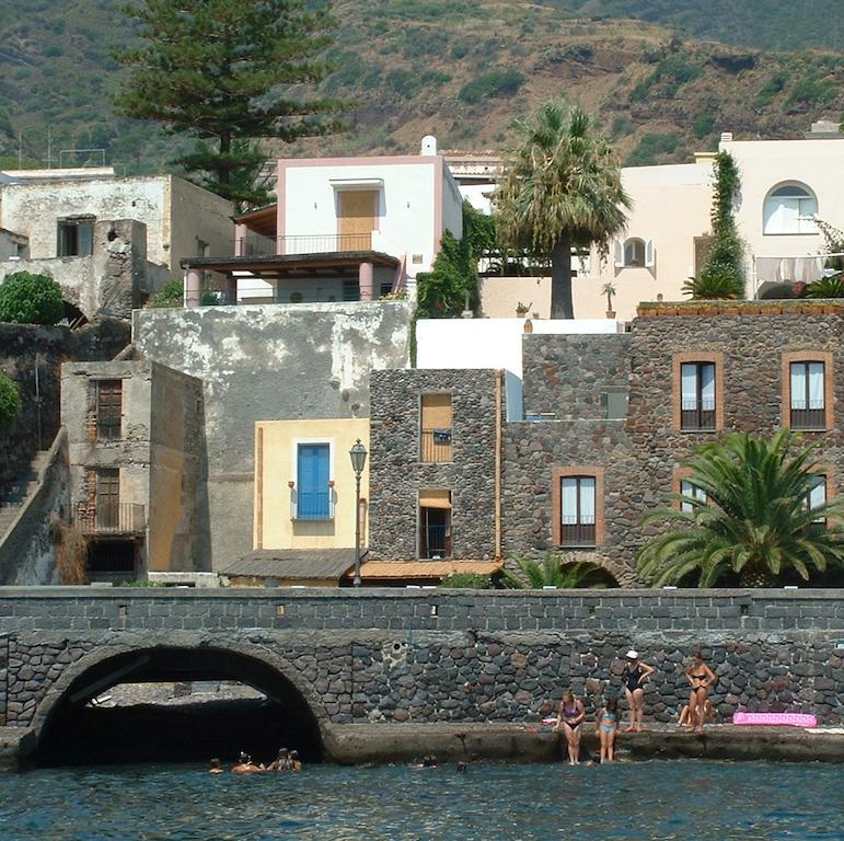 Villa La Casa di Via Lungomare Santa Marina Salina Camera foto