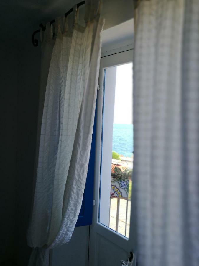 Villa La Casa di Via Lungomare Santa Marina Salina Esterno foto